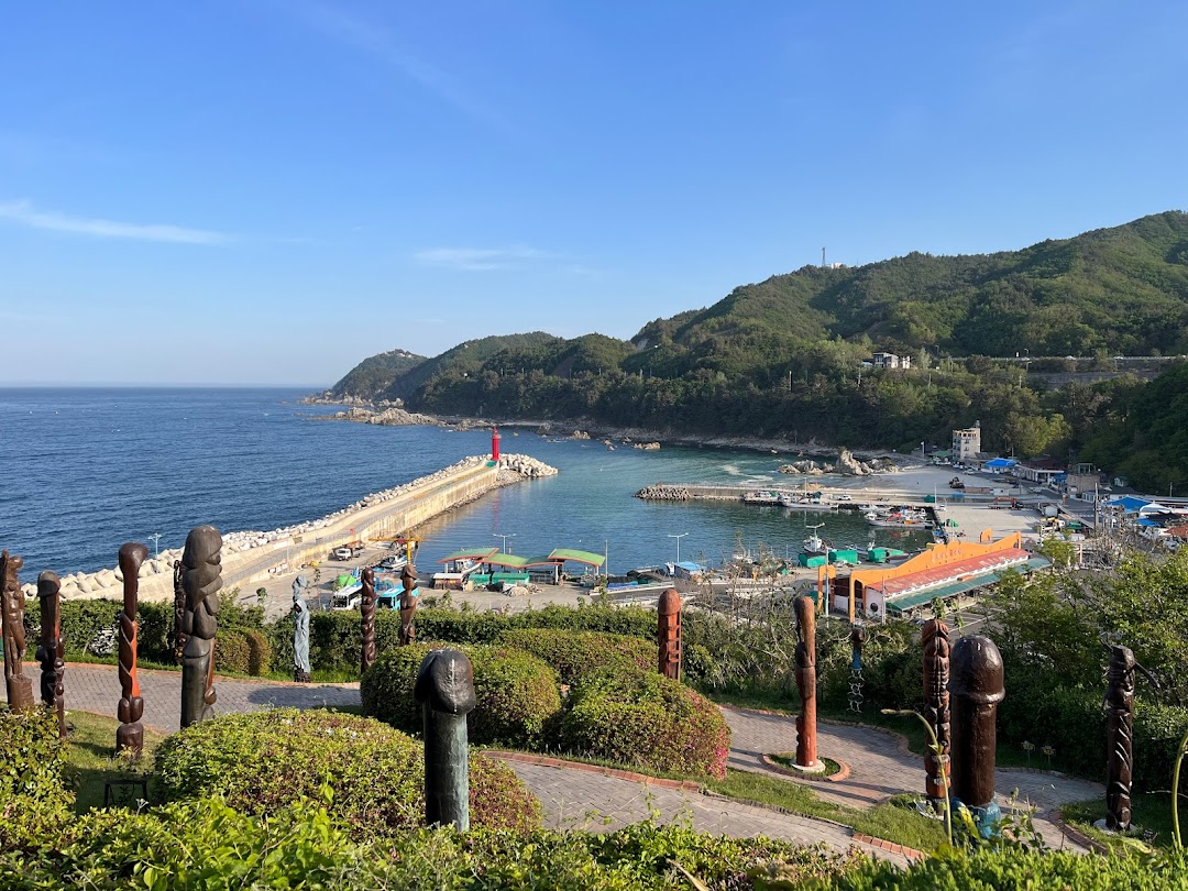 A timeline photo. Click photo to open fullscreen when on a tablet or desktop device.